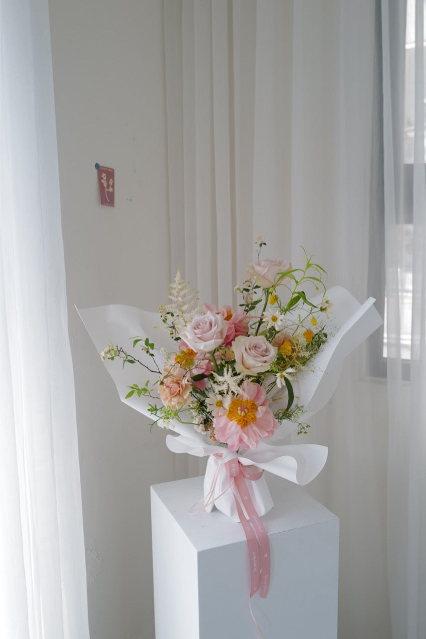 2026母親節限定♡芍藥混合花束 - honeybee breath