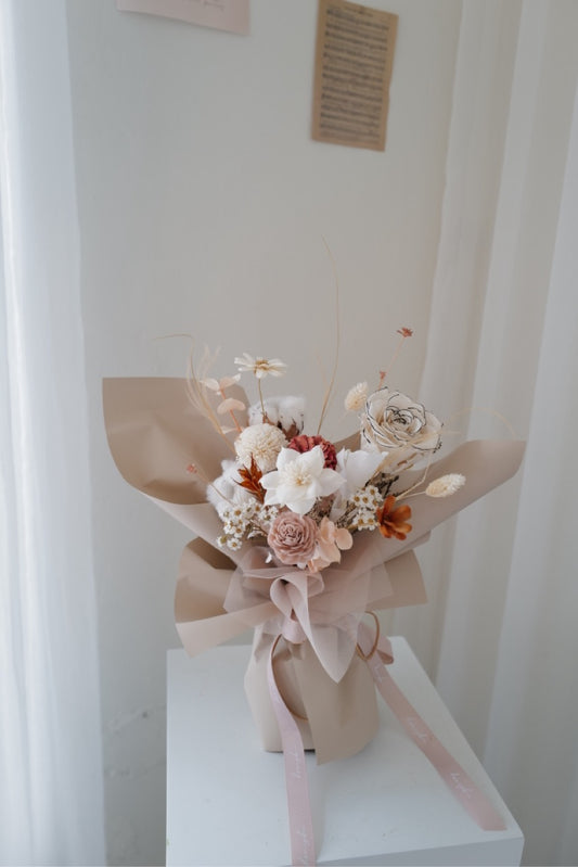 香奈兒不凋花束 Preserved Bouquet - honeybee breath