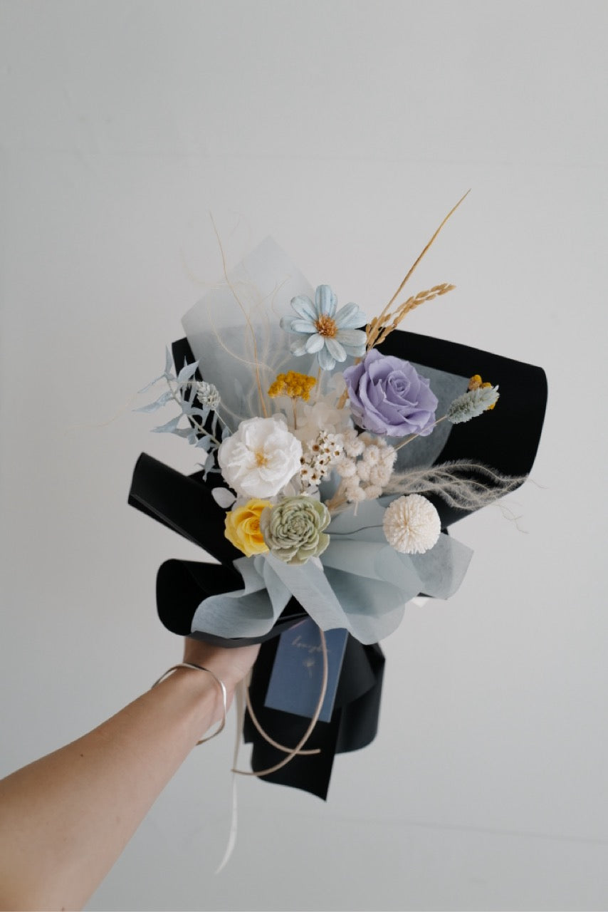 永生不凋花束 Preserved Flower Bouquet - honeybee breath
