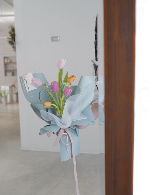 520情人節 - 鬱金香花束 - honeybee breath