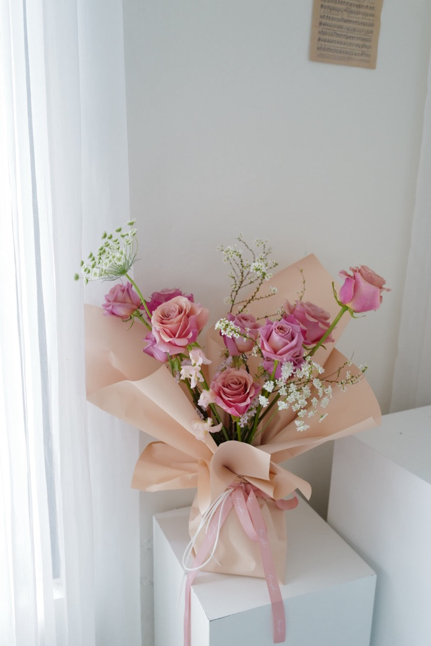 【韓式手綁花束課程】 - honeybee breath