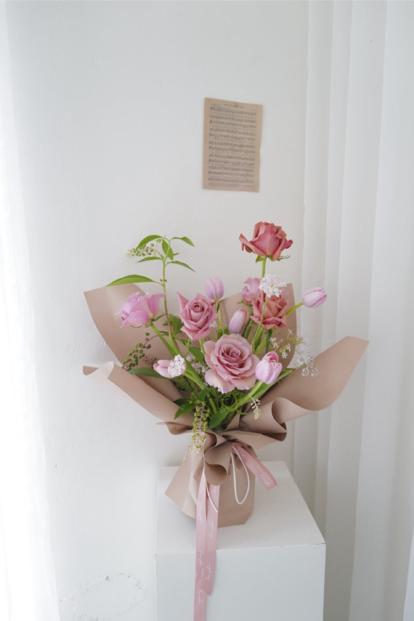 七夕✦ 玫瑰+鬱金香花束