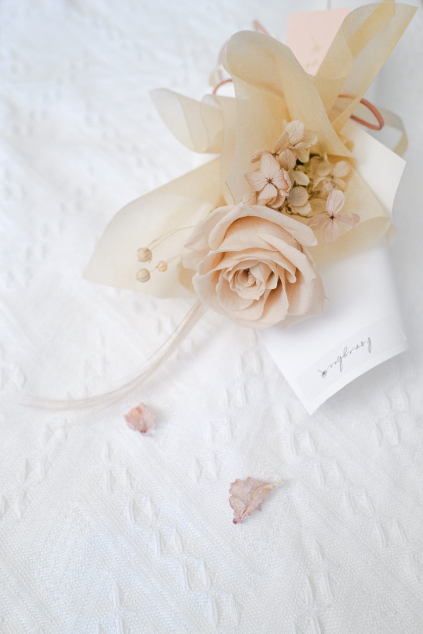 
單枝永生花 Preserved Bouquet - honeybee breath