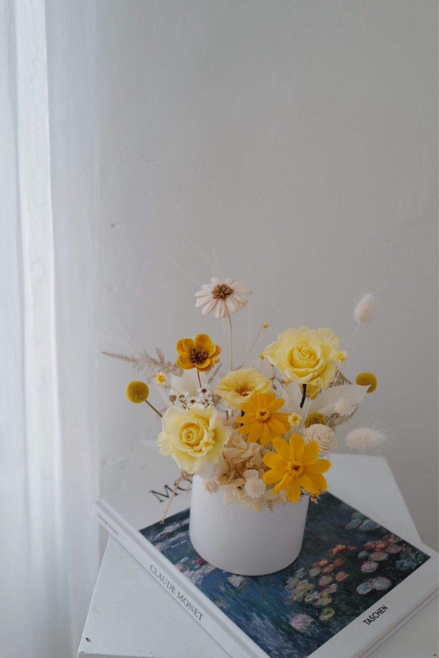 永生花盆花 Preserved Flower Pot - honeybee breath
