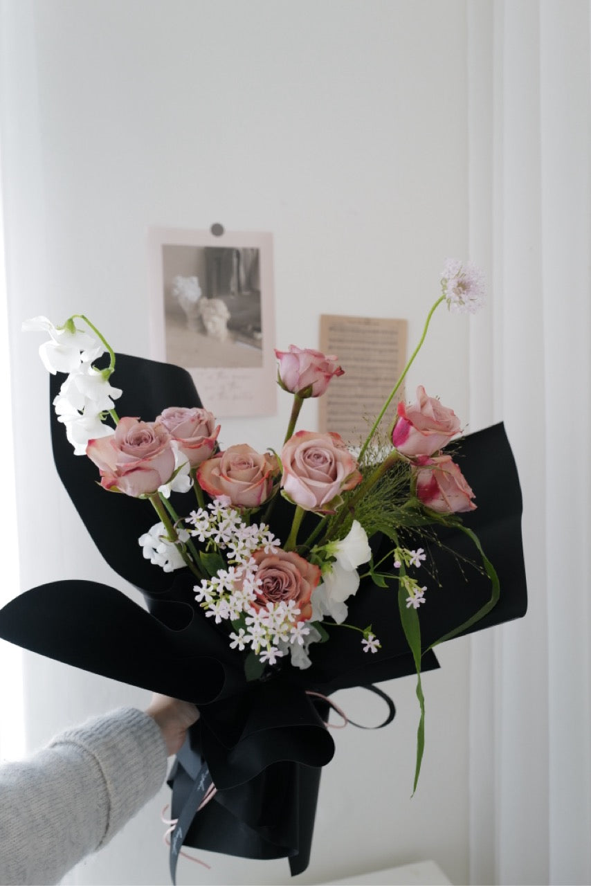 玫瑰花束 Rose Bouquet - honeybee breath