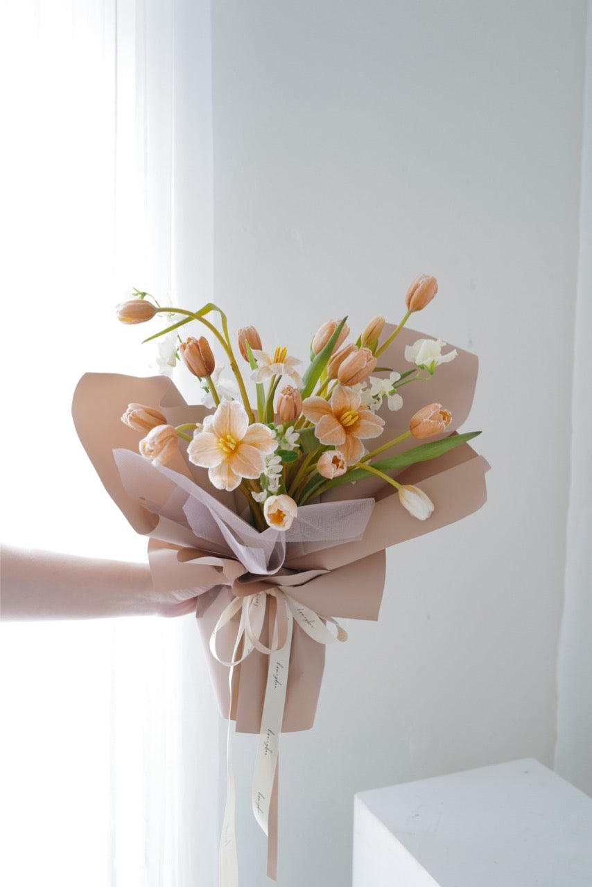 鬱金香花束 Tulip Bouquet - honeybee breath