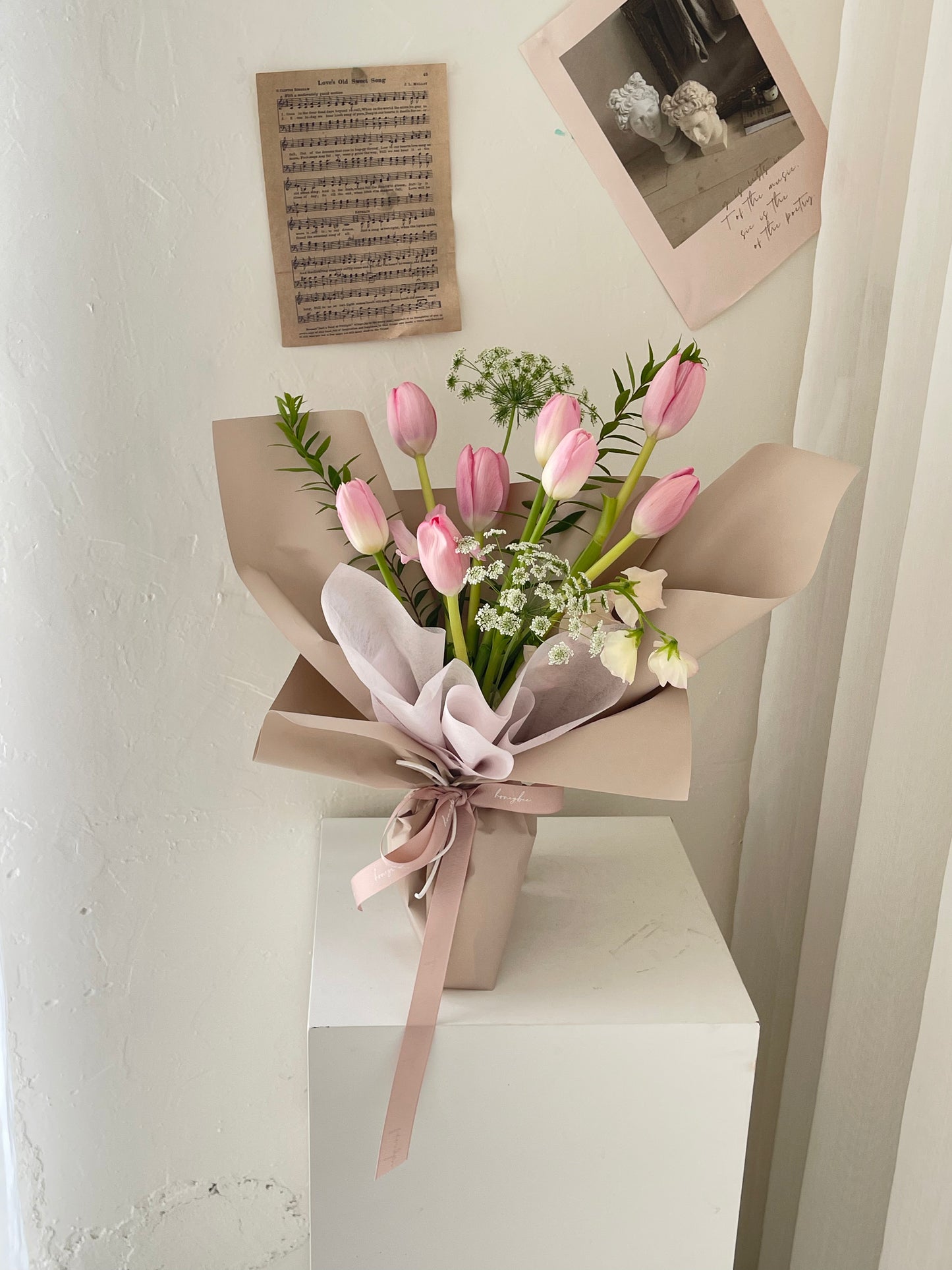 鬱金香花束 Tulip Bouquet - honeybee breath