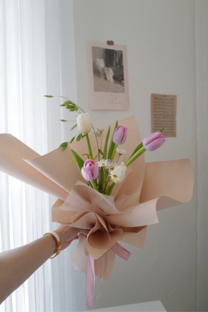 鬱金香花束 Tulip Bouquet - honeybee breath