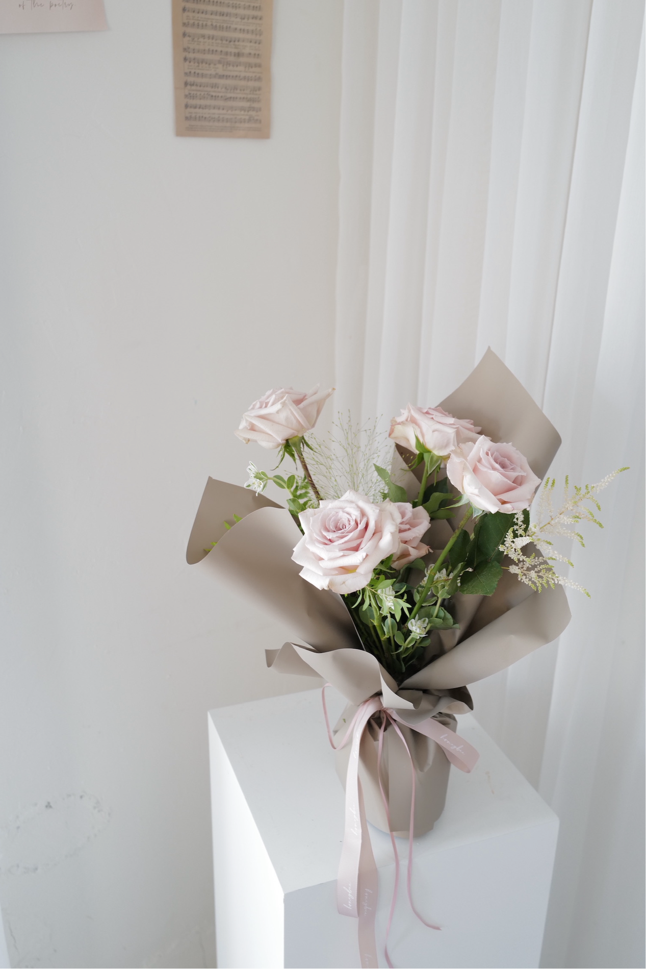 玫瑰花束 Rose Bouquet - honeybee breath